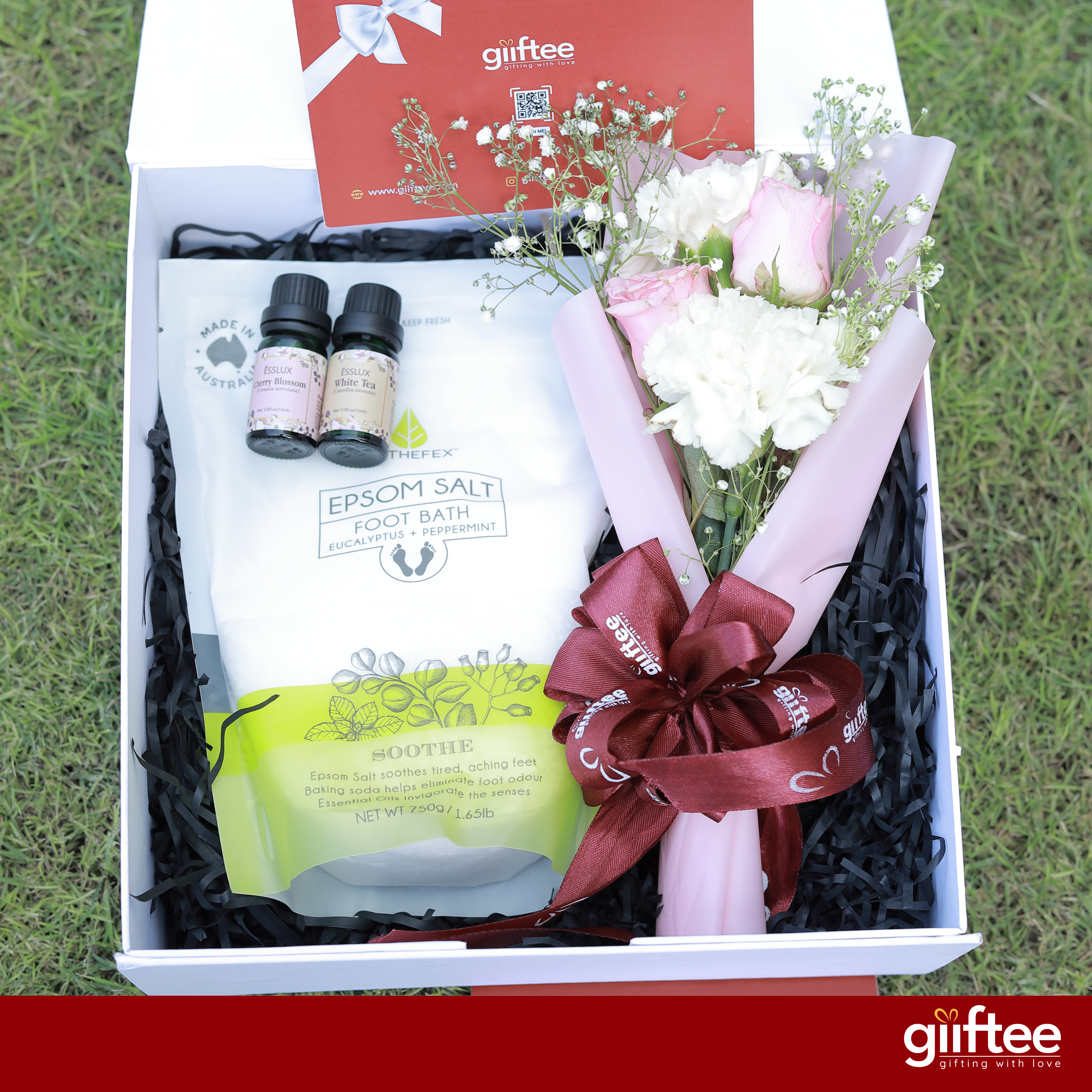 Relax & Refresh Spa Box