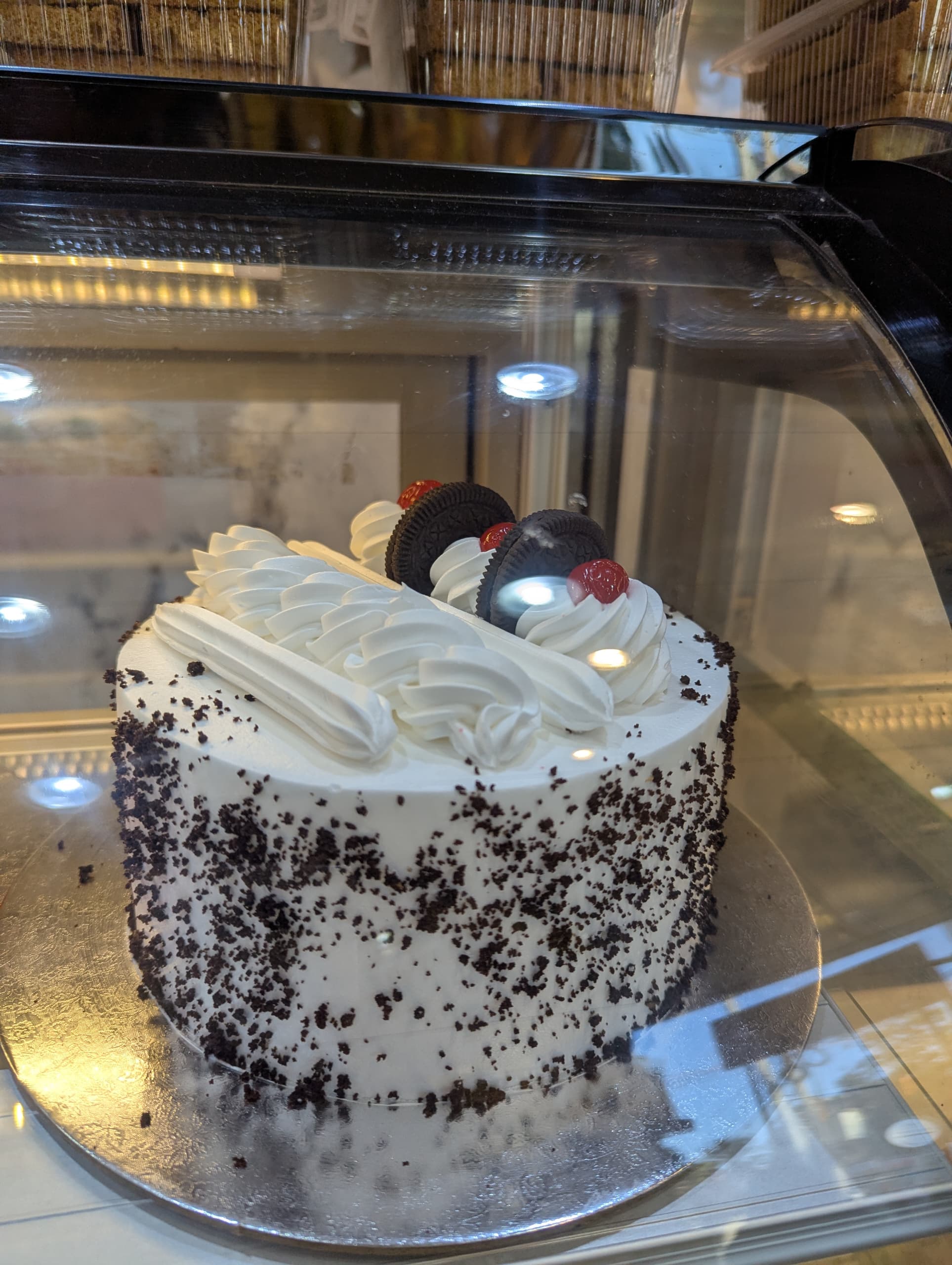 Cherry Oreo Cream Cake
