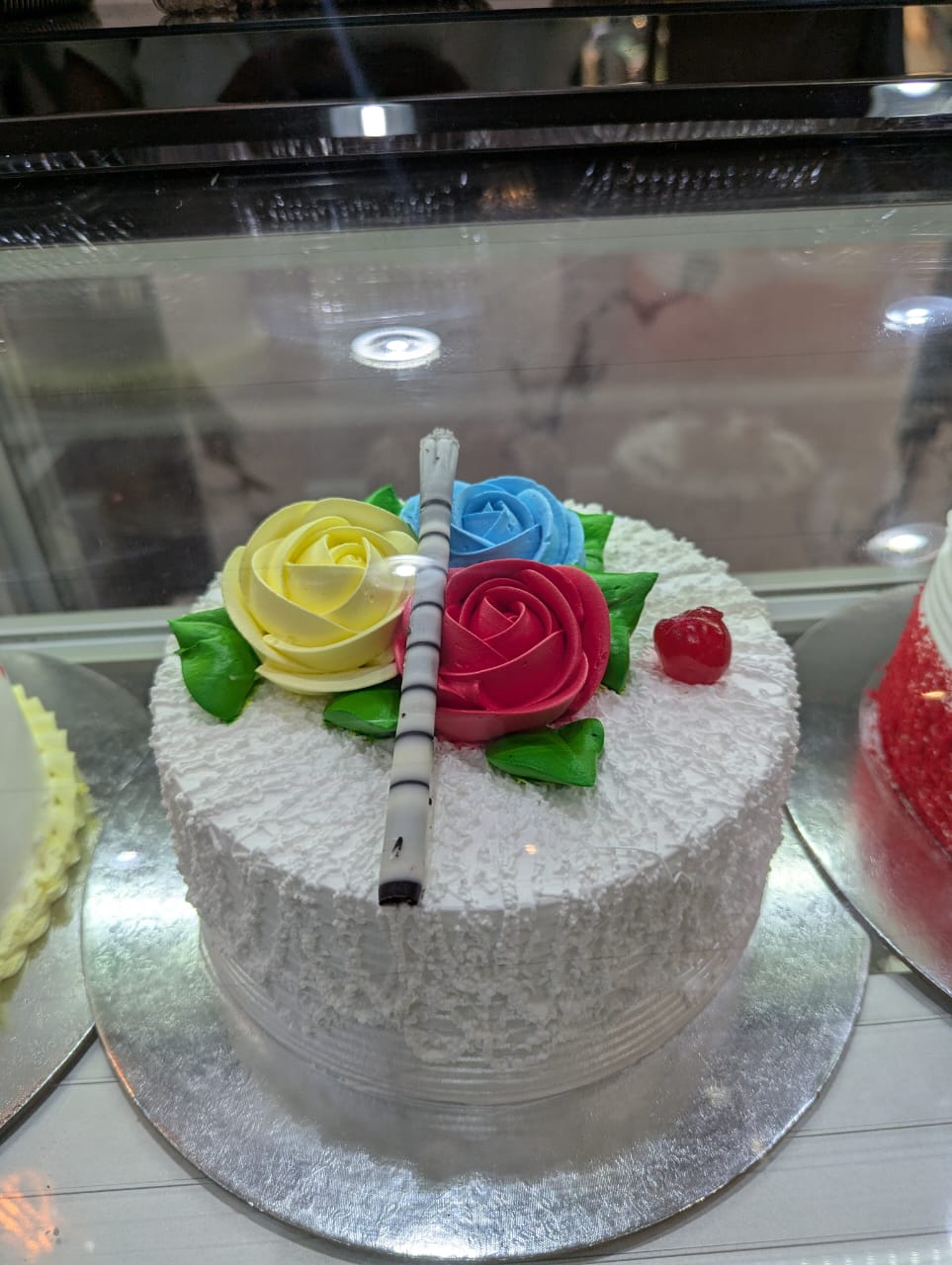 Roses Celebration Cake